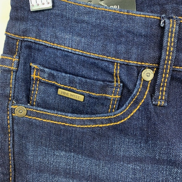 Nine West 4 Chrystie Capri Jeans Stretch Dark Wash Comfort Blue Denim NEW - Picture 3 of 7